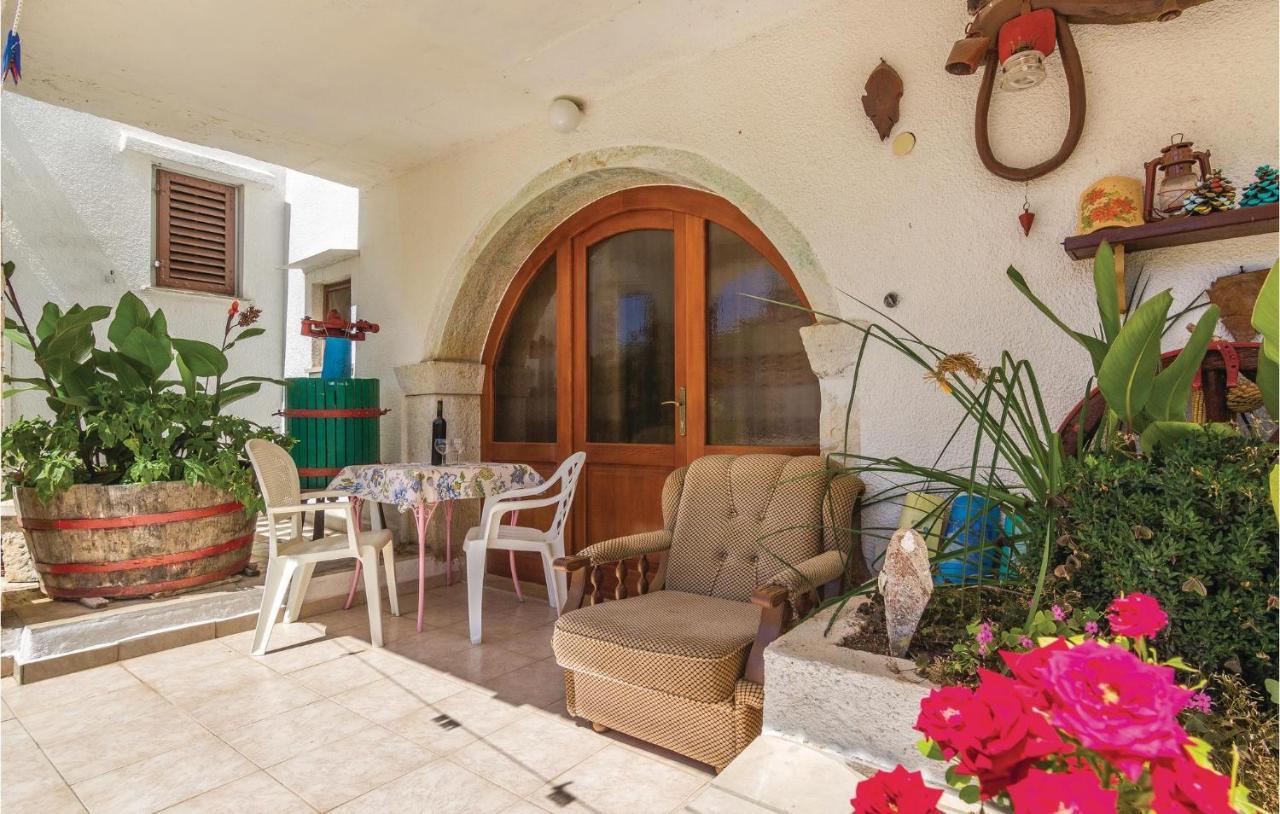 Pet Friendly Apartment In Porec With Wifi Eksteriør bilde
