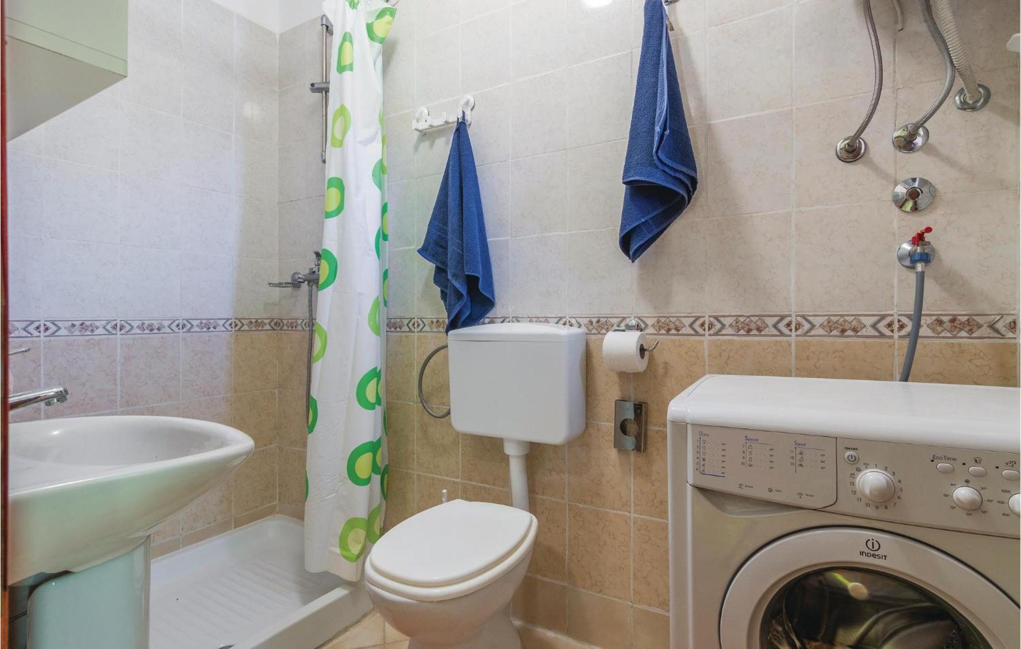 Pet Friendly Apartment In Porec With Wifi Eksteriør bilde