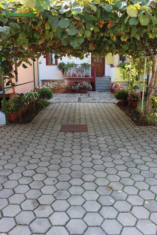 Pet Friendly Apartment In Porec With Wifi Rom bilde