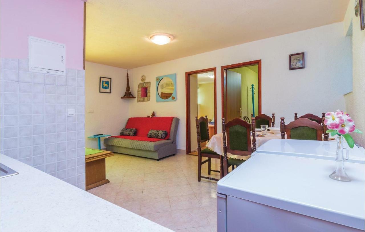 Pet Friendly Apartment In Porec With Wifi Eksteriør bilde